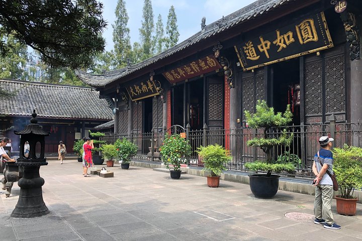Pre – Arrival Kit to Chengdu