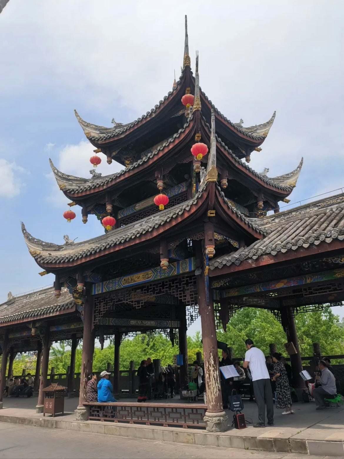 1-Day Tour to  Leshan Giant Buddha and Ancient Town